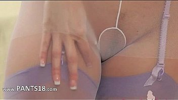 White nylon pantyhose on extreme babe