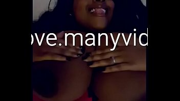 Renelove ass an tits out