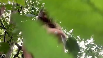 Leannecrow tetona desnuda