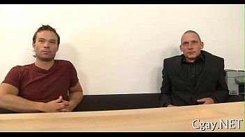 Blowjob For Beautiful Homosexual Stud thumbnail