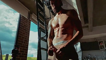 Polvoeres sexo salvaje y mensajes motivaciones desde el apartamento de cipriani