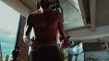 Polvoeres sexo salvaje y mensajes motivaciones desde el apartamento de cipriani