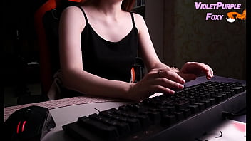 I try not to make any noise while i bring myself to orgasm