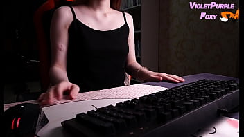 I try not to make any noise while i bring myself to orgasm