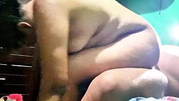 Follando a la mujer de mi vecino cuando el anda trabajando