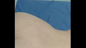 Enrabando ela na cama