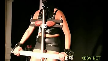 Charming woman who likes to masturbate