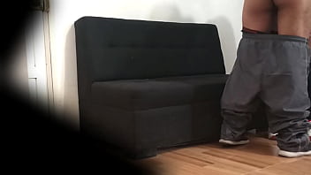 Espiando a mi compañera de la universidad