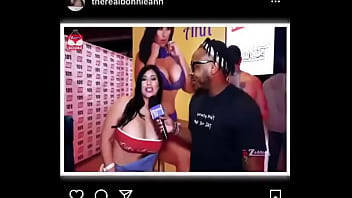 Sexy talk interview at exxxotica expo