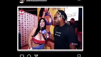 Sexy talk interview at exxxotica expo