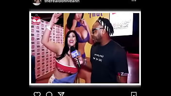 Sexy talk interview at exxxotica expo