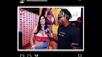 Sexy talk interview at exxxotica expo