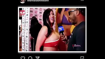 Sexy talk interview at exxxotica expo