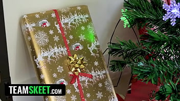 Santa is on the prowl for pussy