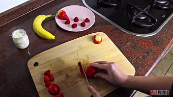 Slut pisses in her fruit bowl and swallows it all