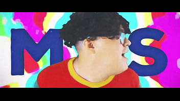 La cancion esa de mateo que dice el bolso lleva un labial y un cosito de eso pa delinear