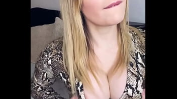 Viens voir la suite de cette vidéo de 10min ou je me fais du bien en devenant