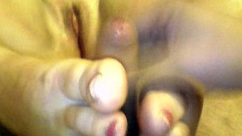 Fun Cum With My Wife Pretty's Feets thumbnail