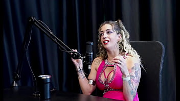 Foi motorista de puta teve o convite pra fazer pornô passou por depressão e quando foi atropelada por um ônibus julia fontanelli watch sheer red