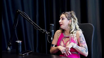 Foi motorista de puta teve o convite pra fazer pornô passou por depressão e quando foi atropelada por um ônibus julia fontanelli watch sheer red