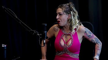 Foi motorista de puta teve o convite pra fazer pornô passou por depressão e quando foi atropelada por um ônibus julia fontanelli watch sheer red