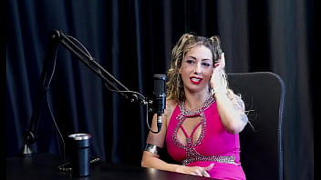 Foi motorista de puta teve o convite pra fazer pornô passou por depressão e quando foi atropelada por um ônibus julia fontanelli watch sheer red