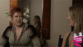 Sensual lesbains 0913