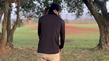 Minha esposa foi no campo atrás de rola e achou