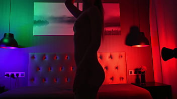 Sexy girl dancing in the shadow nikkigia vip