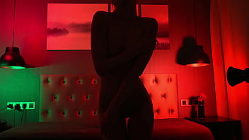 Sexy girl dancing in the shadow nikkigia vip