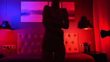 Sexy girl dancing in the shadow nikkigia vip