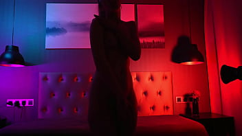 Sexy girl dancing in the shadow nikkigia vip