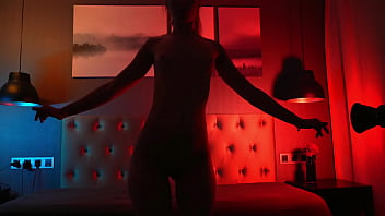 Sexy girl dancing in the shadow nikkigia vip