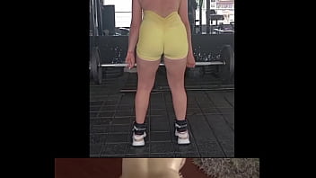 Lo sabrosa que se ve esta hembra nicole medallo sudando su cuerpazo