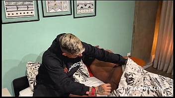 Minha amiga encontrou seu marido trsando comigo e a safada quis logo participar teaser collab fada prazeres