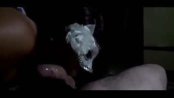 Que riko lo chupa esta perra