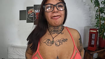 Ela só quer no cuzinho e com força luizza saito