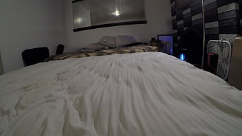 Amazing latina spreads her cunt wide