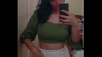 Sozinha no meu quarto esperando que alguém venha e me faça companhia nus na cama com muita selvageria Sozinha no meu quarto esperando que alguém venha e me faça companhia nus na cama com muita selvageria