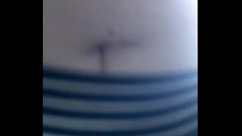 Me masturbando com meus dedinhos