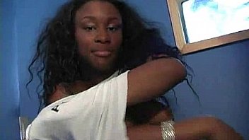 Gloryhole Cock Sucking For Some Warm Cum 17 thumbnail