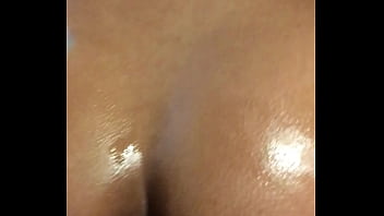 Morenoven que rica puta aceitada pt1