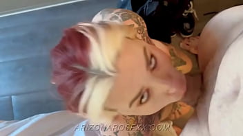 Do i look good sucking dick