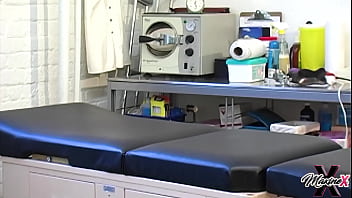 Nasty maxine x finger & dildo bangs dylan ryder's butt & twat