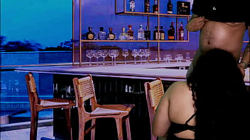 Sexo arriesgado en discoteca a media noche con venezolana extranjera