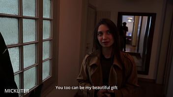 She cum in the 10th minute