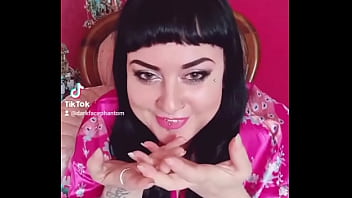 Ballerinas can fart too