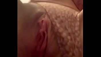 She is all wet she cum