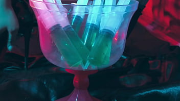 Foot fetish and pussy stuffing