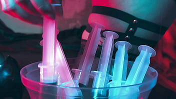 Foot fetish and pussy stuffing